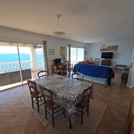 Willa Saint-michel Galéria